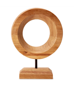 Escultura circular em madeira com pedestal